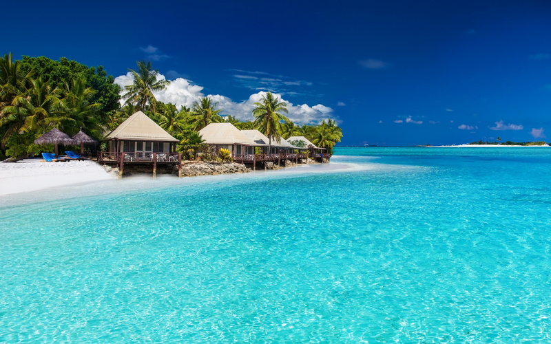 sky, clouds, Ocean, bungalows, huts, beach, palm trees, white, roofed, 1080P
