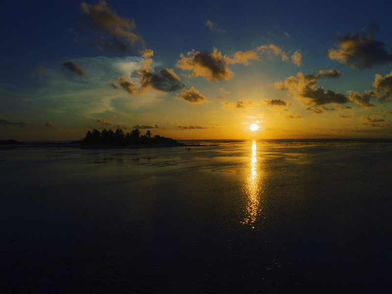 island, tranquility, 4K, horizon, dji, reflection, beauty in nature, islands, cloud - sky, addu city, outdoors, sunset, visitmaldives, sun, djiphantom4pro