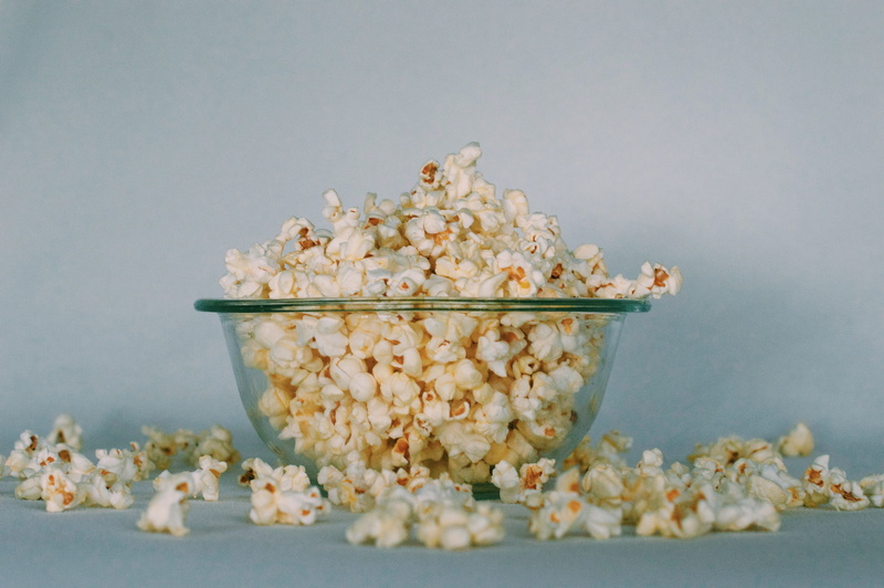 5K, studio shot, foodphotography, corn, snack, close-up, freshness, glass, no people, food, excess, unhealthy eating, indoors, popcorns, bowl, gray, crunchy