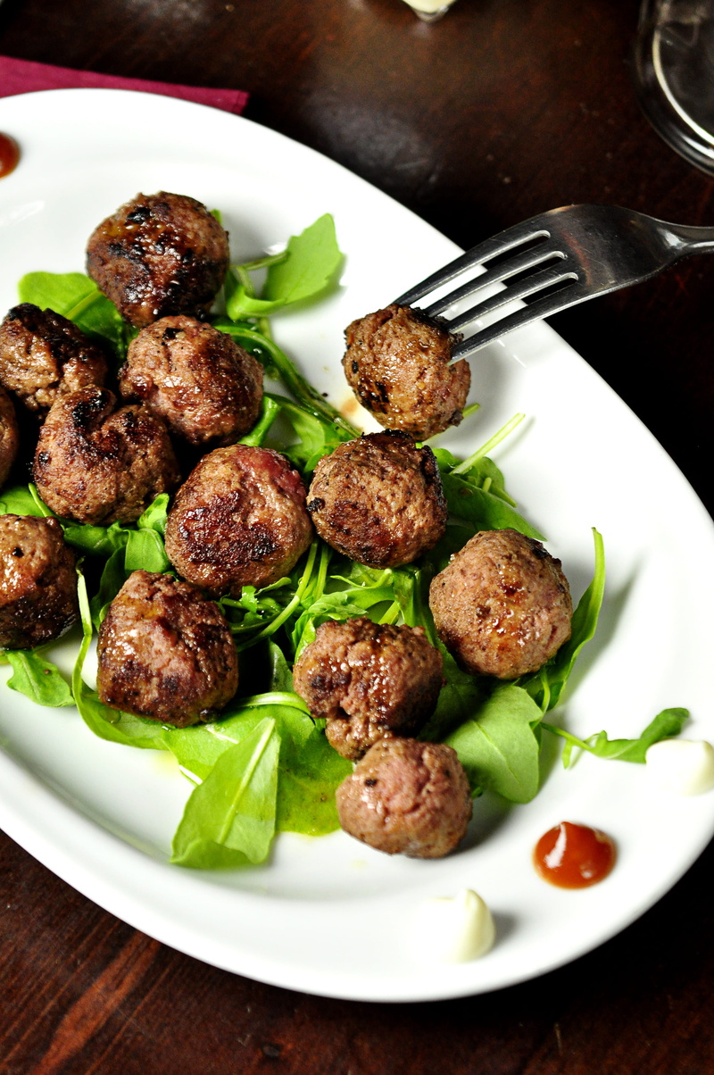 freshness, still life, meatballs, beef, temptation, oval, ball, meatball, food and drink, food flatlay, meal, food plate, vegetable, close-up, fork, eating utensil