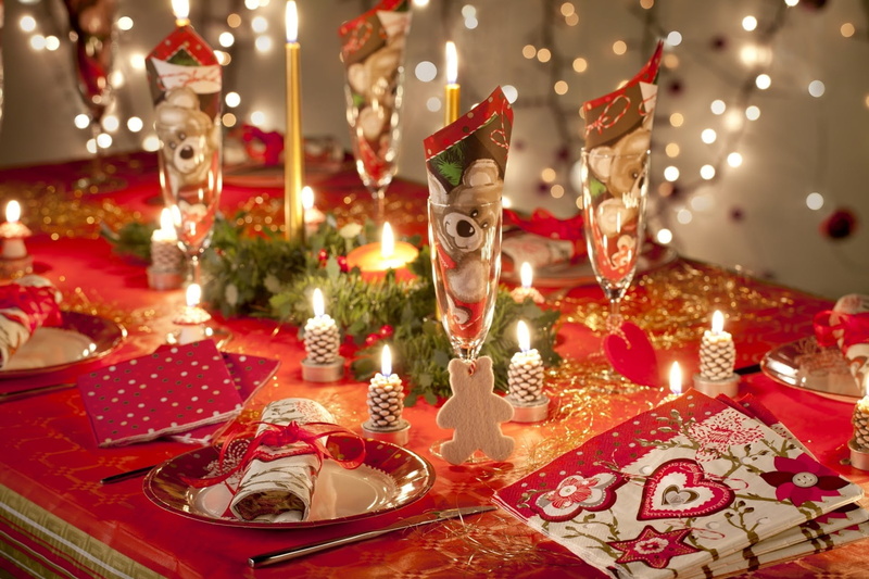 gift, tree, celebration, ornaments, bright, holidays, celebration event, candlelight, light - Natural Phenomenon, greeting, winter, candles, december, candle