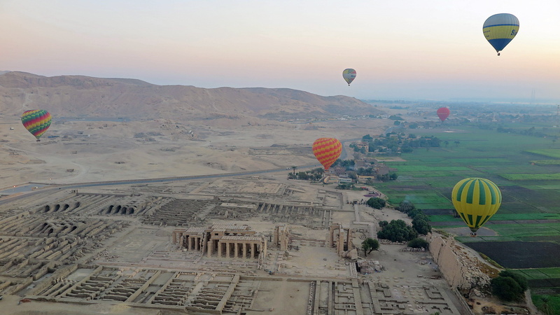 nature, ballooning festival, wind, land, beauty in nature, mid-air, freedom, outdoors, temple, air, hot air balloon, valley of the kings, 4K, landscape