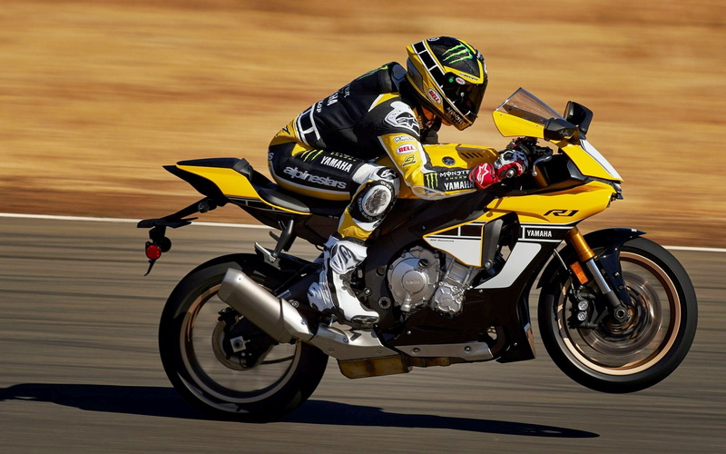 1080P, headwear, crash helmet, extreme sports, motorsport, helmet, sports race, wheel, sport, black, speed, yellow, biker, bike, land vehicle, competition