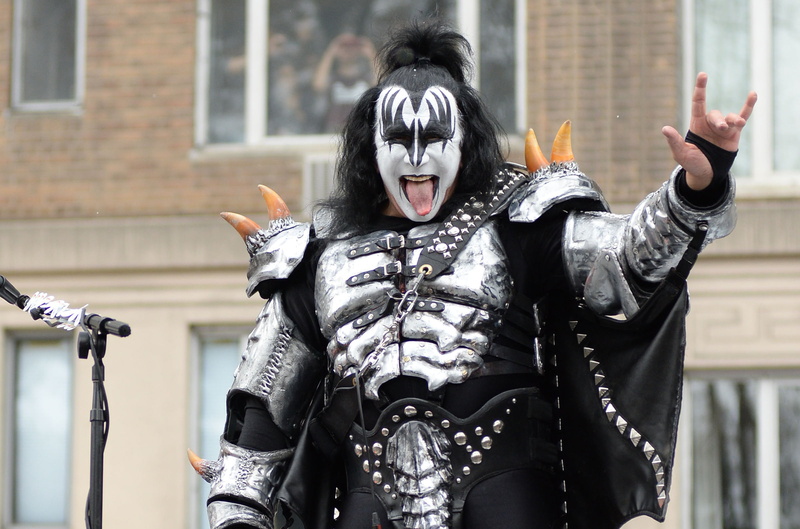 men, women, fantasy, venice Carnival, black color, gene simmons, period Costume, one person, human representation, stage Costume, 1080P, creativity, kiss