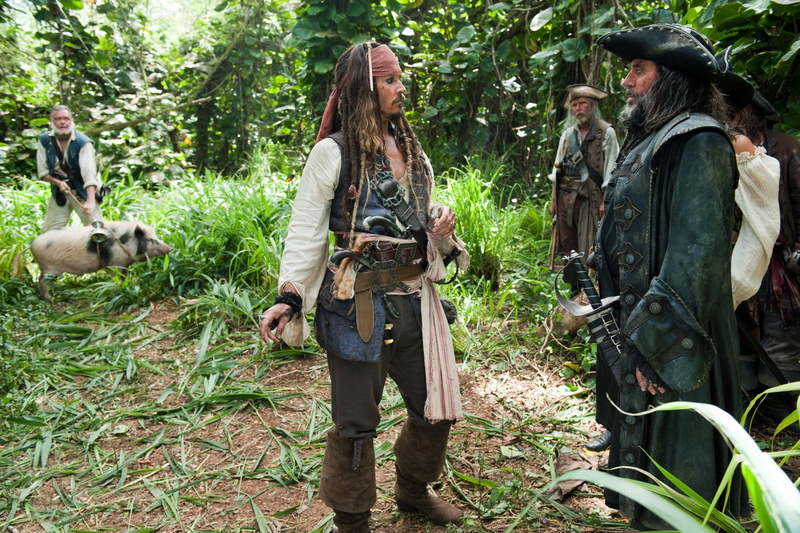 Kevin McNally, Jack Sparrow, Joshamee Gibbs, Blackbeard (Pirates of the Caribbean), Ian McShane, Johnny Depp, Pirates Of The Caribbean, Pirates of the Caribbean: On Stranger Tides