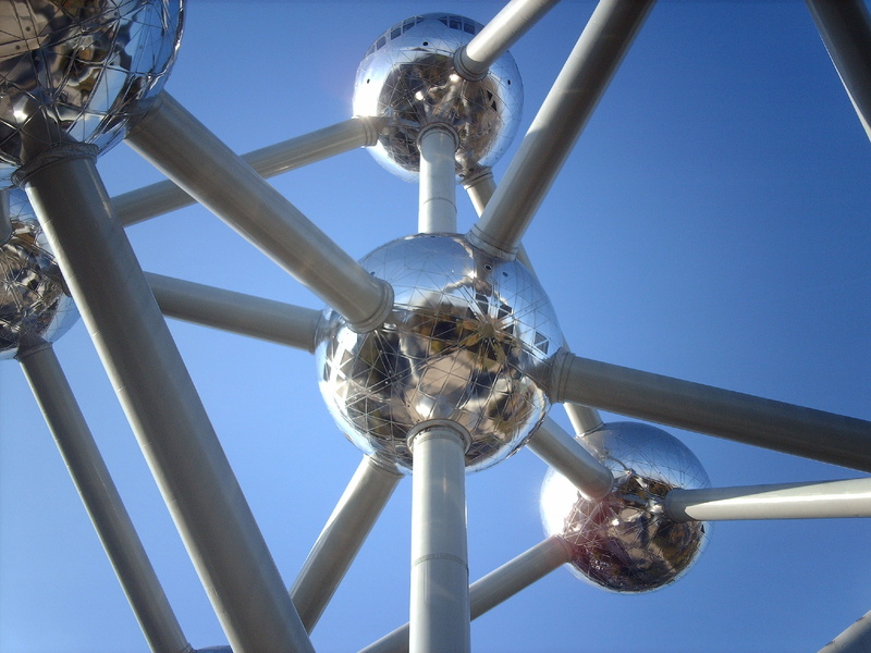 adventure, clear sky, outdoors, low angle view, belgium, sunny, no people, steel, directly below, sky, travel, close-up, landmark, Brussels, hanging, Places Of Interest