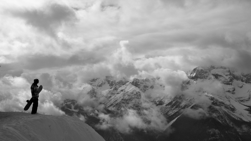 hiking, sky, silhouette, mountain, man, one person, beauty in nature, lifestyles, scenics - nature, mountain range, full length, adventure, environment