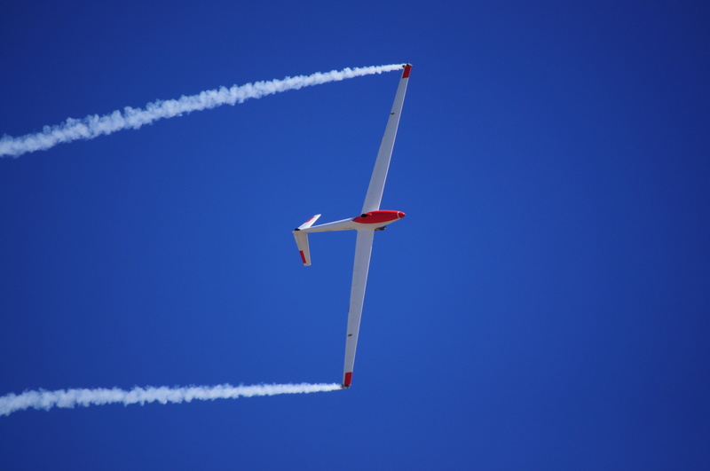 transportation, glider, gliding, aerospace industry, day, air, blue, sky, airshow, aerobatics, on the move, blue sky, plane, vapor trail, flying, smoke - physical structure
