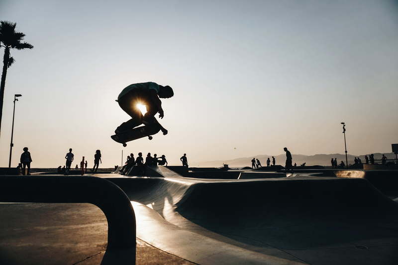 skateboard park, water, taken, beach, leisure activity, sony alpha, lighting equipment, silhouette, nature, group, incidental people, group of people, people