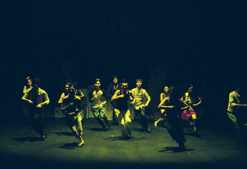 crowd, clothing, Theatre, large group of people, men, teamwork, 4K, army soldier, costume, Monologue, yellow, women, performance, group of people, practicing