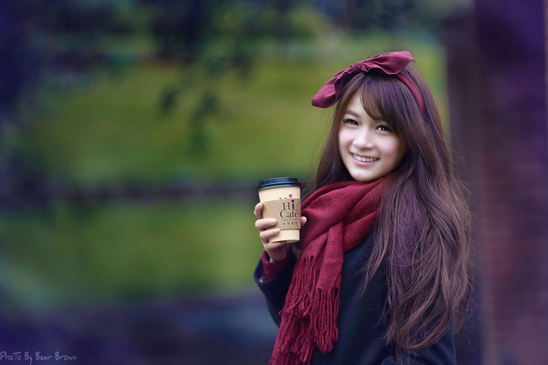 drinking, knot, portrait, hair, holding, long hair, Asian, hair band, women, outdoors, beautiful woman, young women, waist up, 1080P, leisure activity