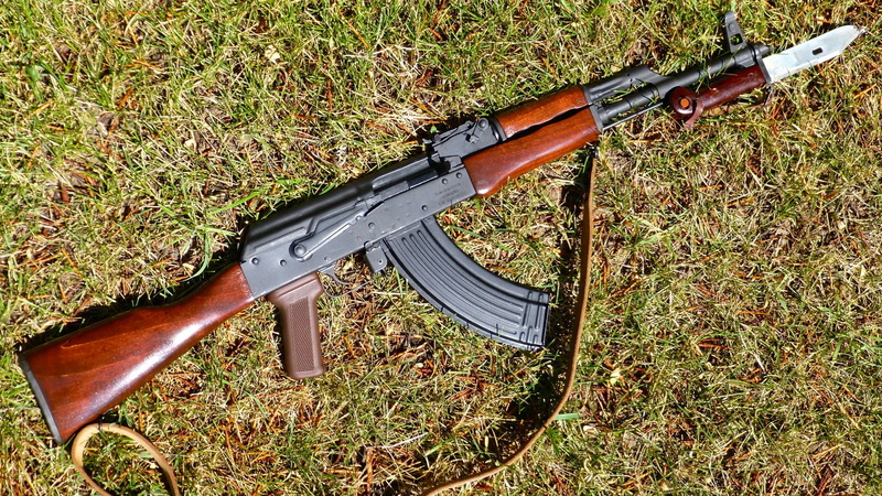 machine gun, Kalashnikov, target shooting, 1080P, machine, outdoors, day, bullet, AKM, communication, weapon, land, security, plant, bayonet, rifle, field