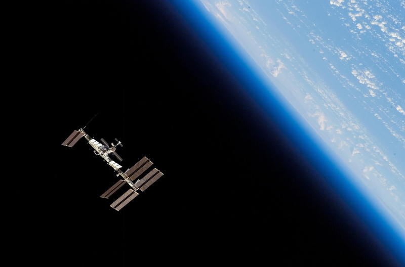white, sky, flying, illustration, technology, gray, no People, aerospace industry, space travel vehicle, indoors, transportation, robot, 2K, earth, research