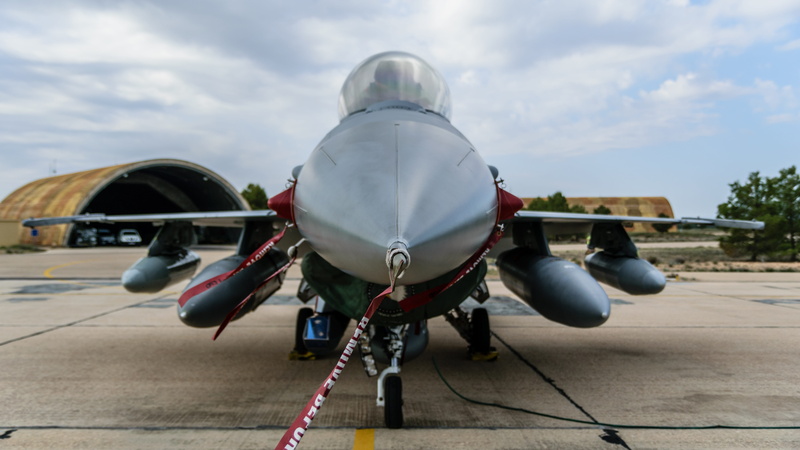 propeller, albacete, air vehicle, cockpit, usaf, air force, sky, military, airport runway, f16, government, 5K, military airplane, mode of transportation