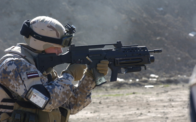 camouflage clothing, conflict, war, armed forces, weapon, black, military, heckler, army, aiming, clothing, aggression, safety, shooting a weapon, security