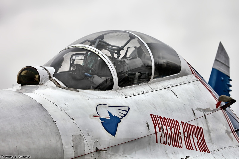 aerospace industry, 1080P, cockpit, military aircraft, day, airport, russian knight su-27, plane, Russia, no people, military, architecture, outdoors