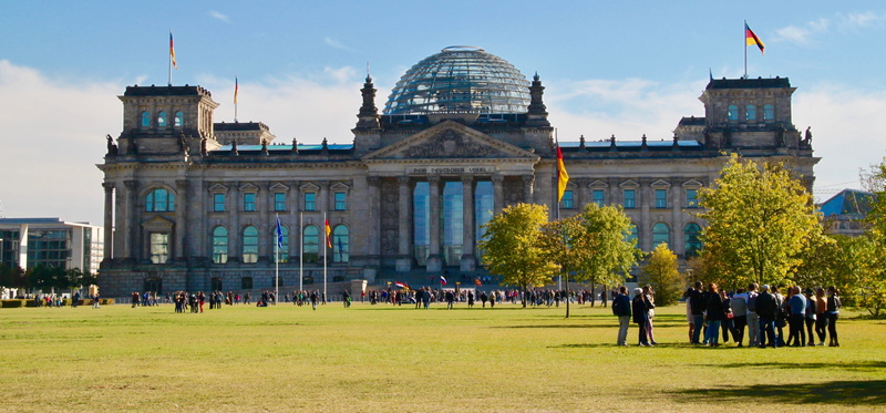 sky, tourism, city, state, crowd, men, politics, sunny, park, nature, government, travel, cloud - sky, parliament, large group of people, built structure