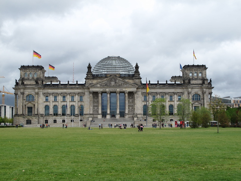 monument, structure, landscape, plant, building, grass, tourist, capital, 2K, travel destinations, day, history, sky, democracy, built structure, germany