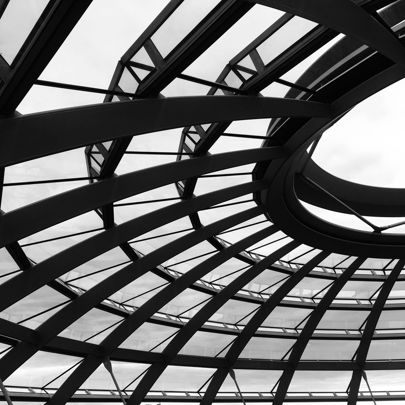 metal, berlin, black and white, directly below, germany, indoors, day, sunlight, alloy, pattern, skylight, architecture, low angle view, design, 2K, ceiling