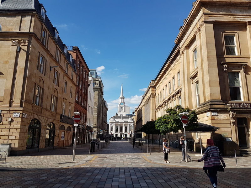 urban, direction, scottish, near, the way forward, people, Town, street, building, 2K, architecture, diminishing perspective, walking, history, sightseeing