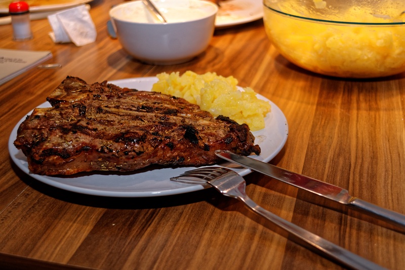 t-bone steak, still life, indoors, healthy eating, temptation, eat, meal, food, no people, serving size, breakfast, grill, 2K, dine, ready-to-eat, cutlery