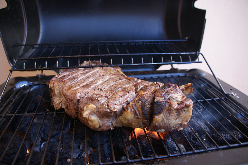 ready-to-eat, close-up, 4K, red meat, burning, bbq, meat, steak, fire, food, grilled, grill, white meat, barbecue grill, preparing food, preparation, barbecue