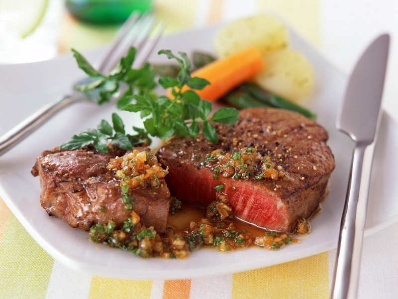 vegetables, vegetable, fork, serving size, meat, crockery, dish, grilled, 720P, still life, sirloin Steak, fillet, heat - Temperature, barbecue, slice