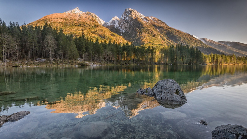 formation, beauty in nature, mountain, lake, tree, reflection, body, sky, house, coniferous tree, mountain range, water, forest, plant, scenics - nature