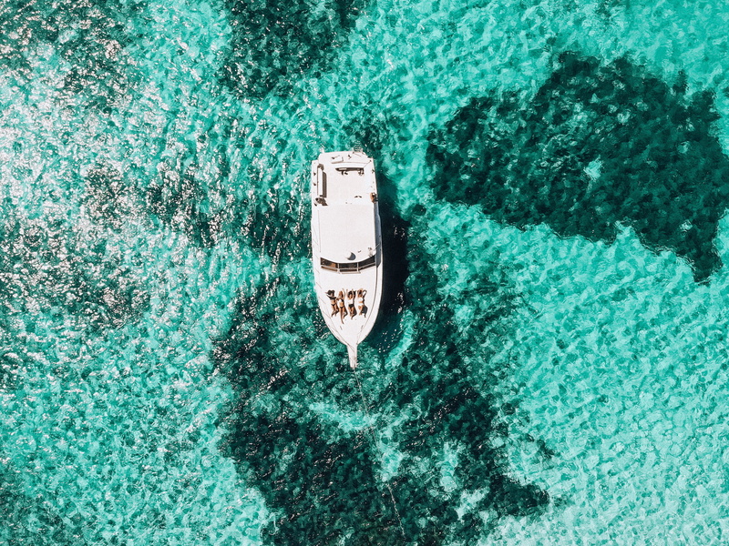 high angle view, watercraft, vehicle, #girl, blue, turquoise colored, ocean, land, transportation, #drone, #beach, green color, honduras, transparent, white