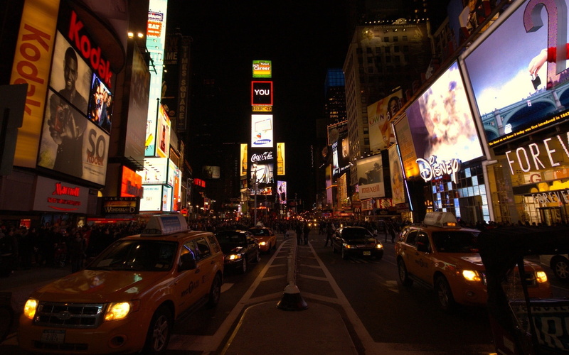 night, incidental people, city, city street, city life, New York City, 1080P, illuminated, road, table, Time Square, red, motor vehicle, vehicle, mode of transportation