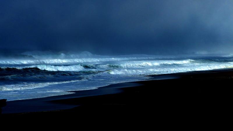 surfing, scenics - nature, pacific, sky, sea, environment, water, dark, waves, no people, sport, land, cloud - sky, motion, wave, 4K, scenics, tranquil scene