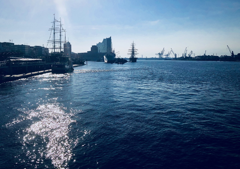 hamburg, skyline, skyscraper, built structure, port city, mode of transportation, 2K, no people, building, cityscape, ship, elbe philharmonic hall, transportation