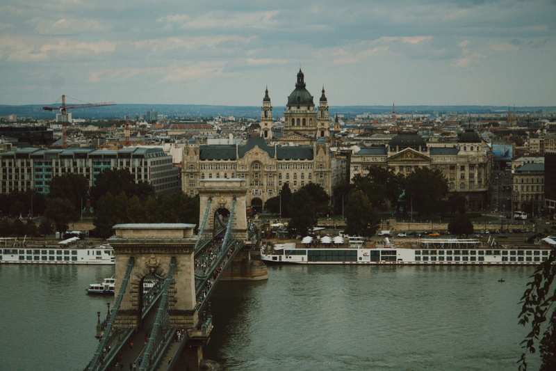 nature, travel, outdoors, chain bridge, connection, water, building exterior, built structure, cityscape, budapest, budai alsó rakpart, sky, transportation