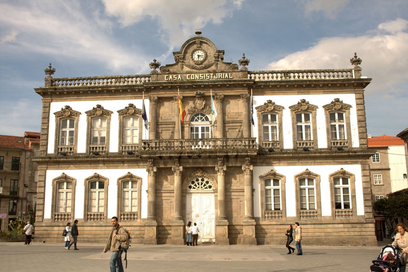 people, Spain, built Structure, sky, group of people, europe, architecture, photos, outdoors, incidental people, public domain, famous Place, 19th century