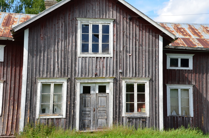 hage, barn, wood - material, cottage, cloud - sky, grass, outdoors, Haunted House, Barn, window, building, house, building exterior, architecture, old school