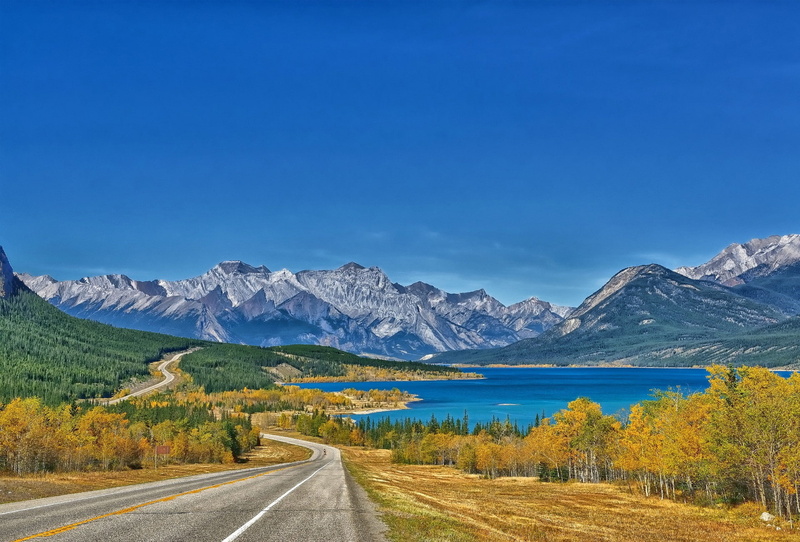the way forward, no people, Abraham Lake, Canada, landscape, day, transportation, scenics - nature, diminishing perspective, tranquil scene, outdoors, non-urban scene