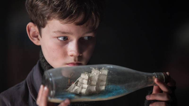 bottle, Pan, boy, 5K, holding, Peter Pan, impossible