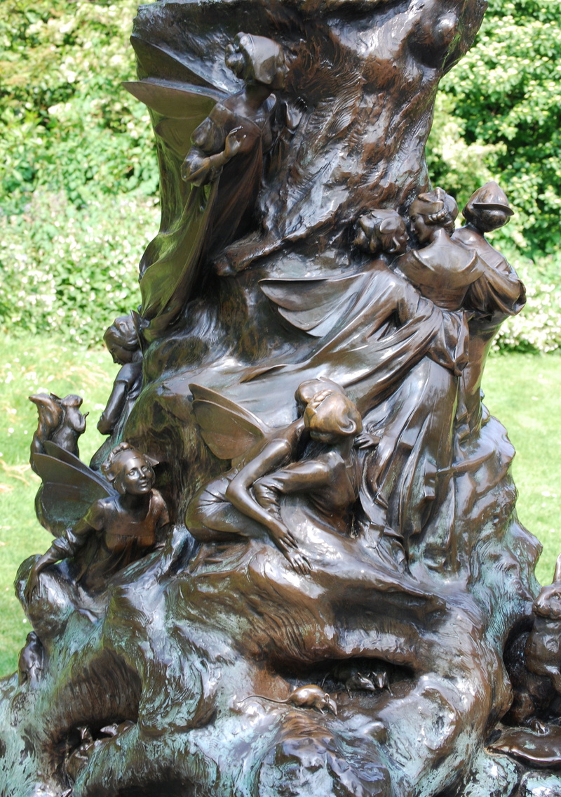 creativity, bronze, female likeness, peter pan, trunk, male likeness, human representation, outdoors, art and craft, london, statue, detail, character