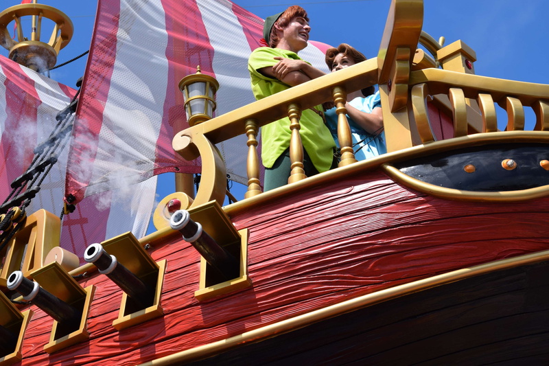 offspring, boys, low angle view, peter pan wandy, males, childhood, child, men, wood - material, arts culture and entertainment, people, day, 4K, outdoors