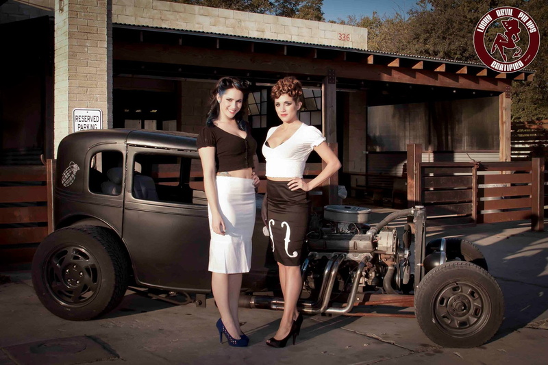 portrait, women, land vehicle, people, full length, mode of transportation, positive emotion, young men, pinup models, 1080P, outdoors, standing, adult