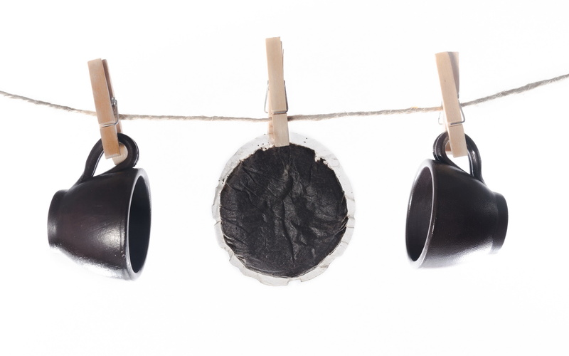2K, close-up, cut out, no people, four objects, clothespin, studio shot, hanging, cup, copy space, alloy, steel, white background, still life, indoors