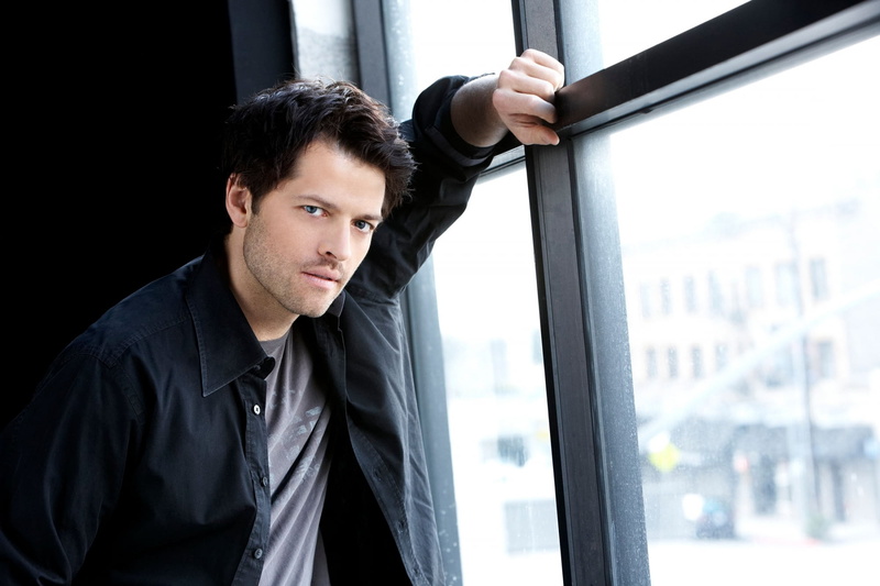 lifestyles, window, businessman, leather, pensive, occupation, day, males, black, one Person, beautiful people, brunette, working, Castiel, real people
