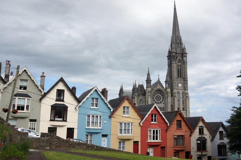 built structure, building exterior, assorted, sky, spire, residential district, spirituality, gray, outdoors, day, terrace, old, row house, tower, cathedral