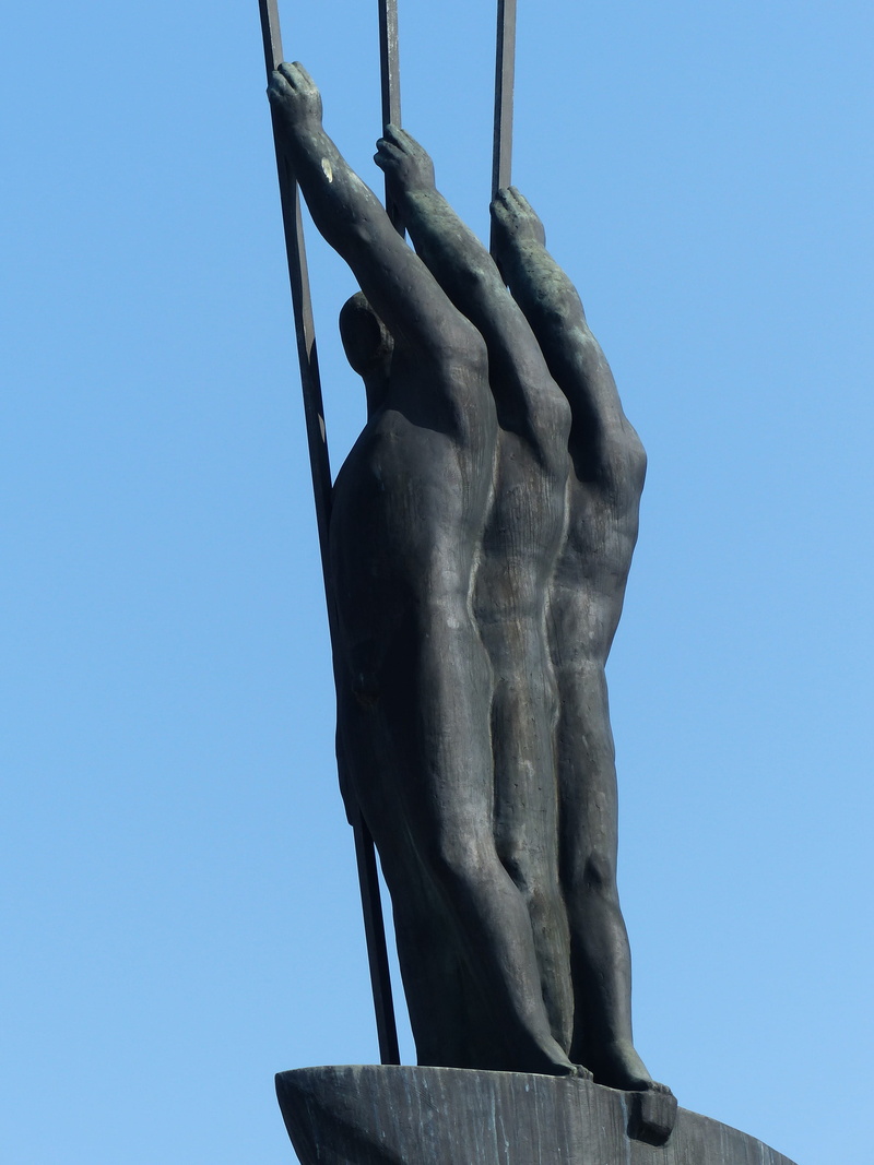 3 men in a boat, Statue, copy space, art and craft, human representation, edwin scharff, Bronze, outdoors, low angle view, three men in a boat, blue, creativity