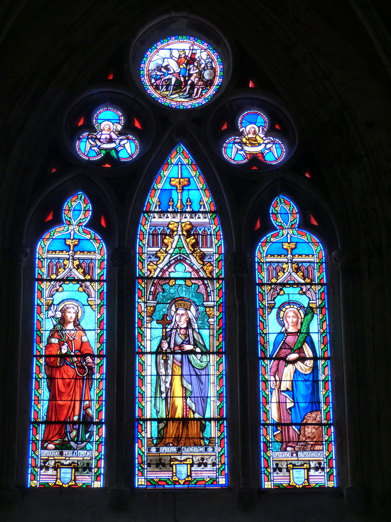glass - material, 4K, built structure, woman, belief, gothic, france, spirituality, ornate, multi colored, stained glass, art and craft, holy, religion