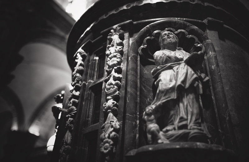 sacred, suit, angle, image, low, wear, religion, daylight, built structure, chapel, no people, facial expression, relic, culture, place of worship, close-up