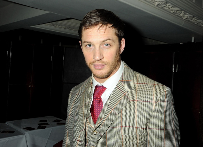 s, elegance, portrait, male Beauty, gray, business, tom hardy, mid adult, young Adult, looking, males, business Person, suit, one Person, necktie, actor
