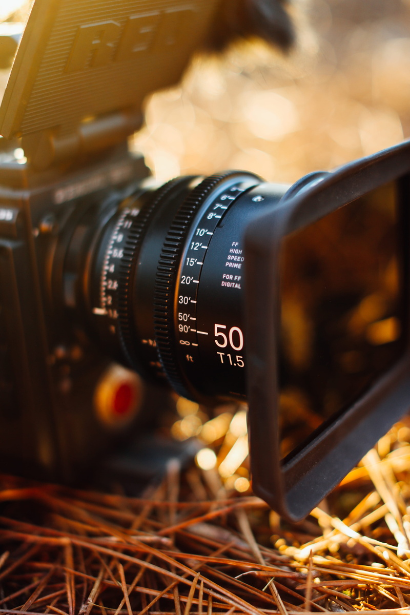 selective focus, technology, camera - photographic equipment, sigma 50mm, photography themes, camera, western script, arts culture and entertainment, close-up