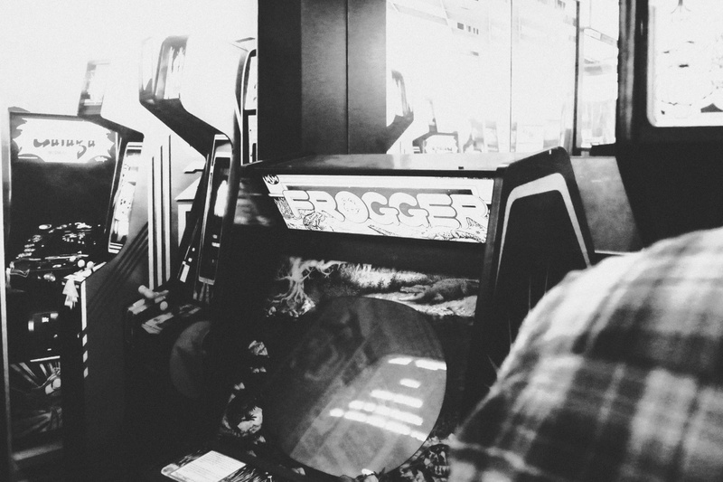 indoors, musical equipment, game, gamer, nintendo, close-up, videogames, ball, xboxone, play, musical instrument, retro styled, gamers, arts culture and entertainment