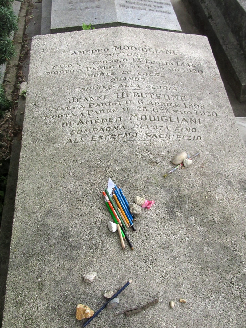 ground, animal themes, stone, père lachaise, france, paris, vertebrate, land, animal, grave, last calm, old cemetery, western script, outdoors, modigliani